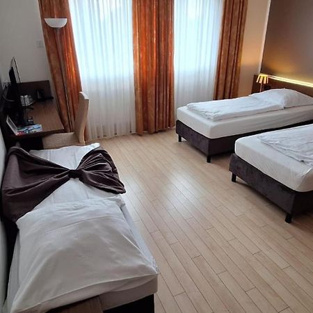 Haus Fabry Hotel Hilden Ngoại thất bức ảnh