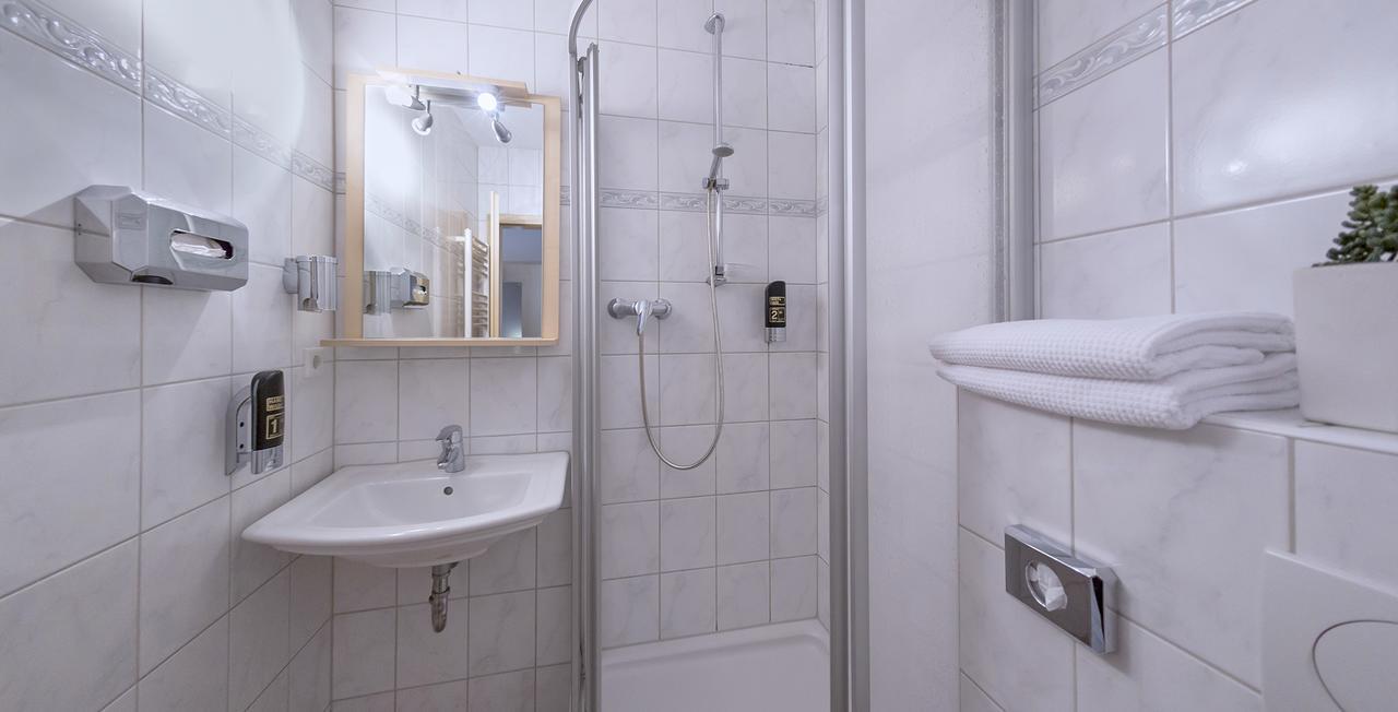 Haus Fabry Hotel Hilden Ngoại thất bức ảnh